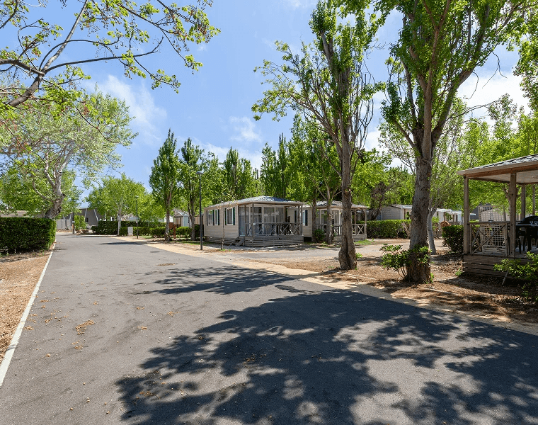 Mobil-homes en location camping Rives des Corbières, camping 3 étoiles dans l’Aude à Port-Leucate