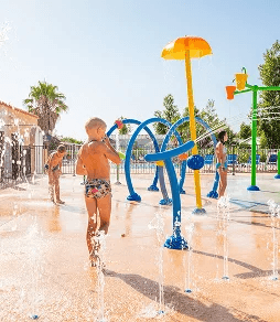 Espace jeux de l’espace aquatique pour les enfants